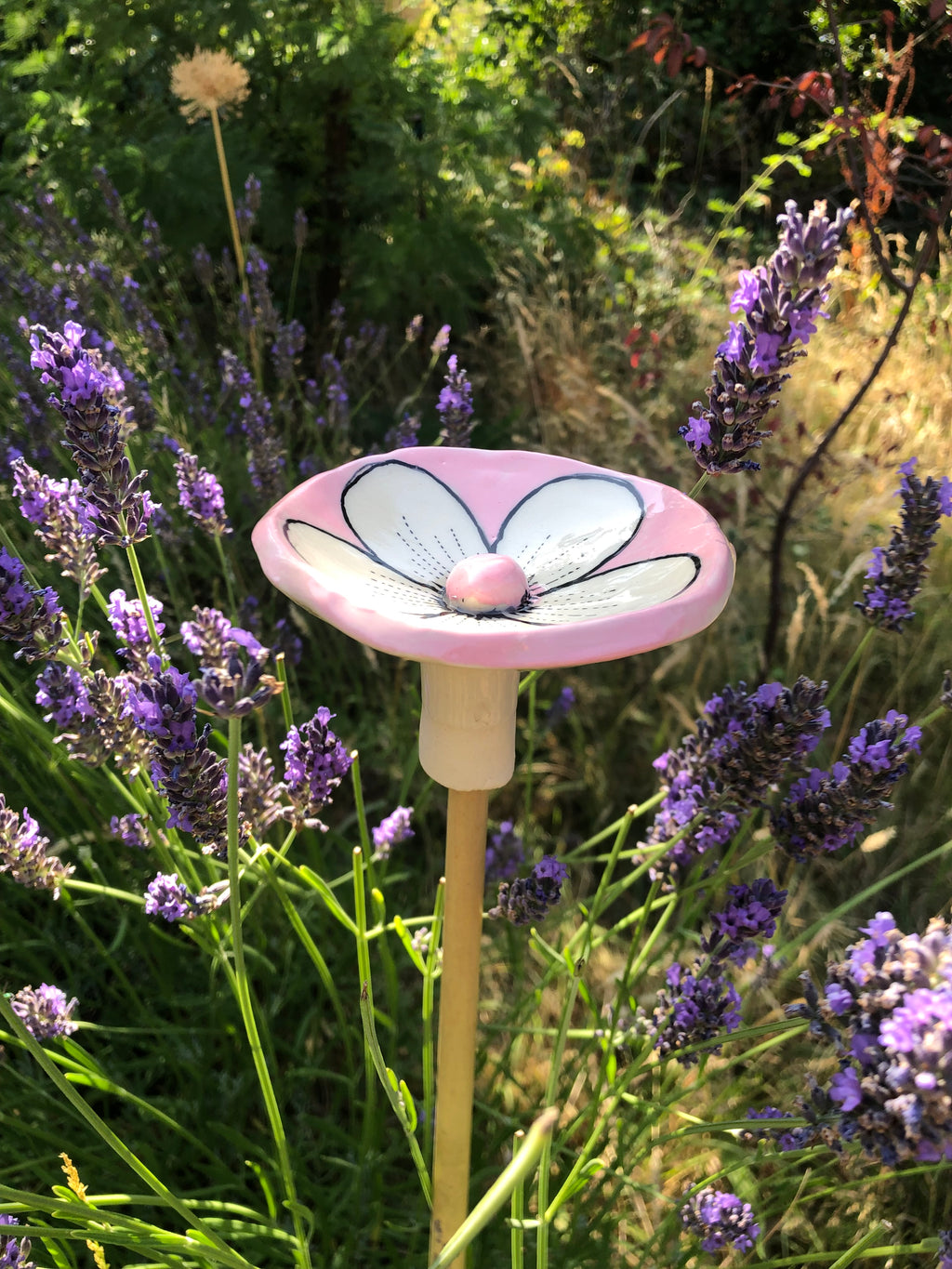 Bee bowl