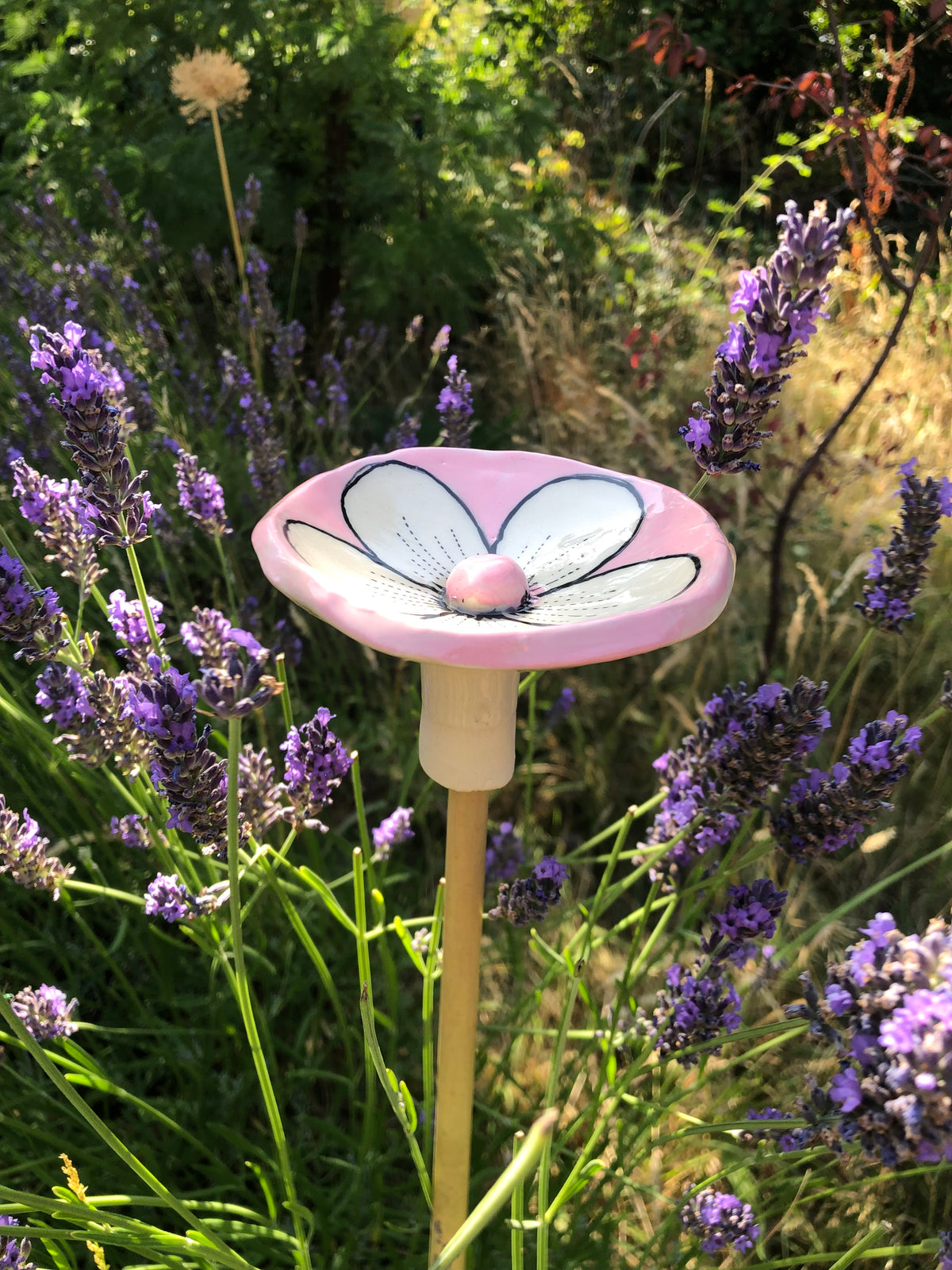 Bee bowl