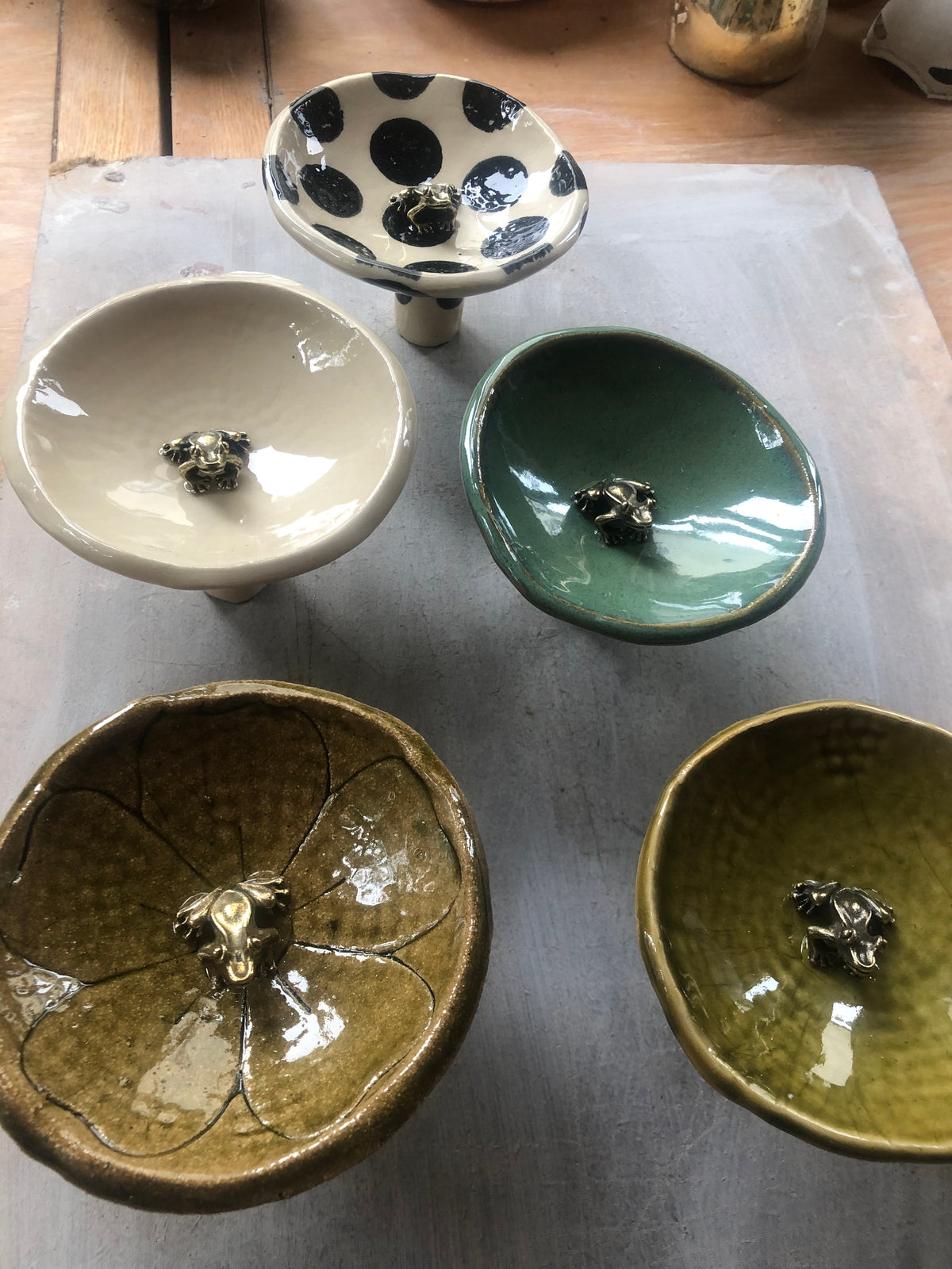Bee bowl